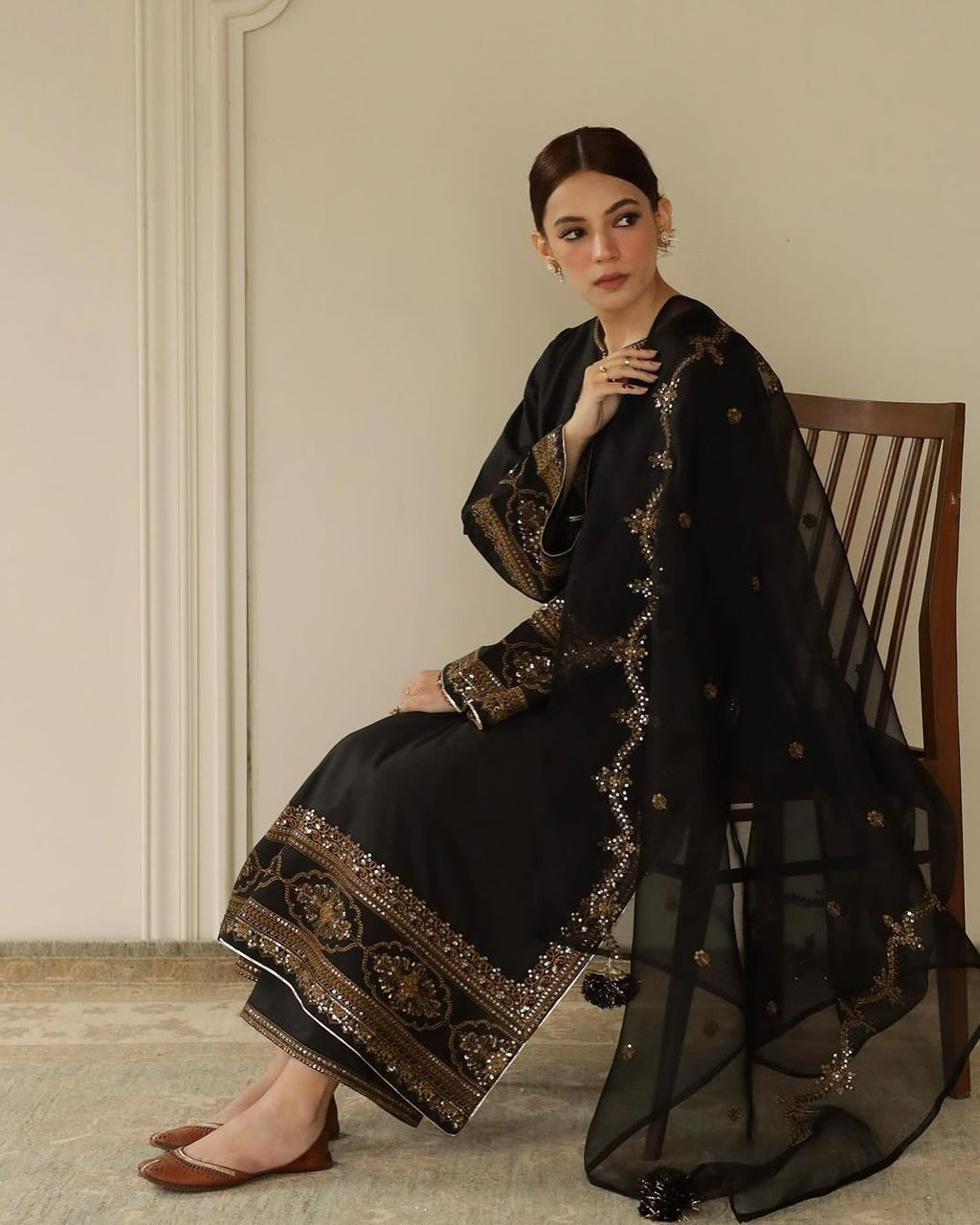 DYOT-HEAVY EMBROIDERED LAWN UNSTICHED 3pc (SL-1240)