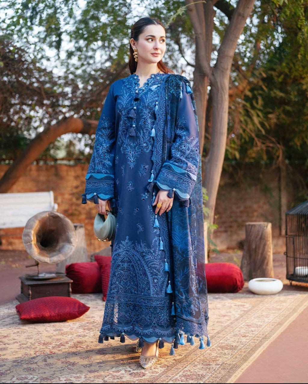 JADE OMBRE X HANIA HEAVY EMBROIDERED DHANAK UNSTICHED 3PC (SL-20696)