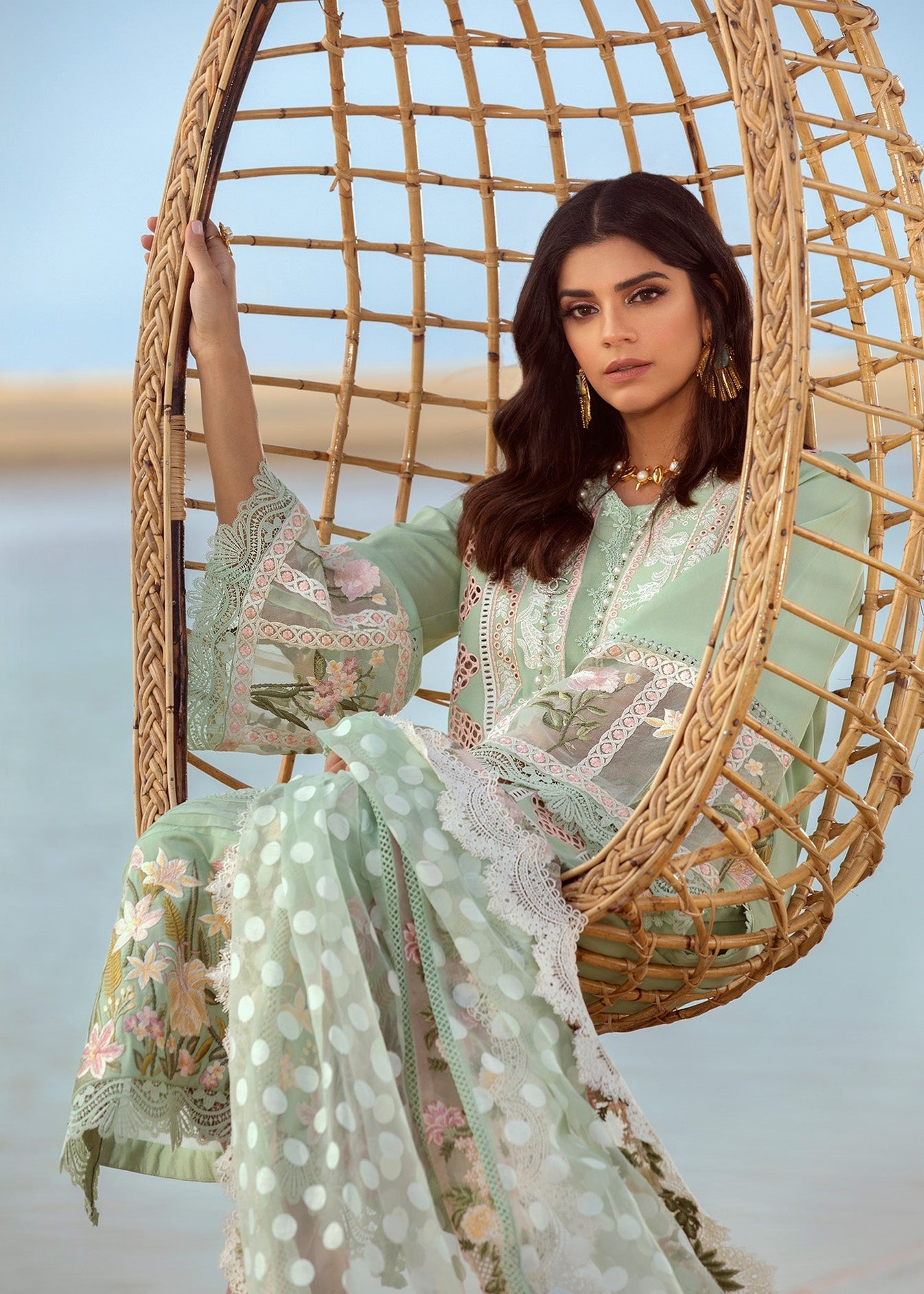 CRIMSON HEAVY EMBROIDERED LAWN UNSTICHED 3pc (SL-1245)