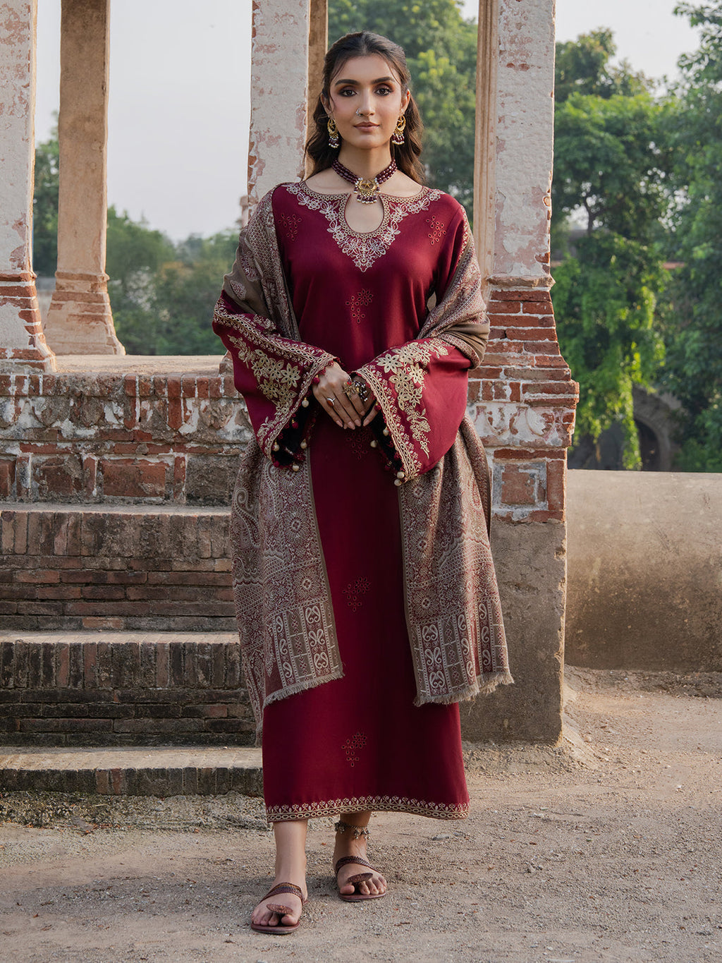 IZEL Dhanak Embroidered 3pc SL-355
