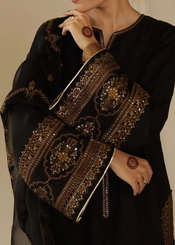 DYOT-BLACK GOLD-EMBROIDERED LAWN 3pc (SL-1135)