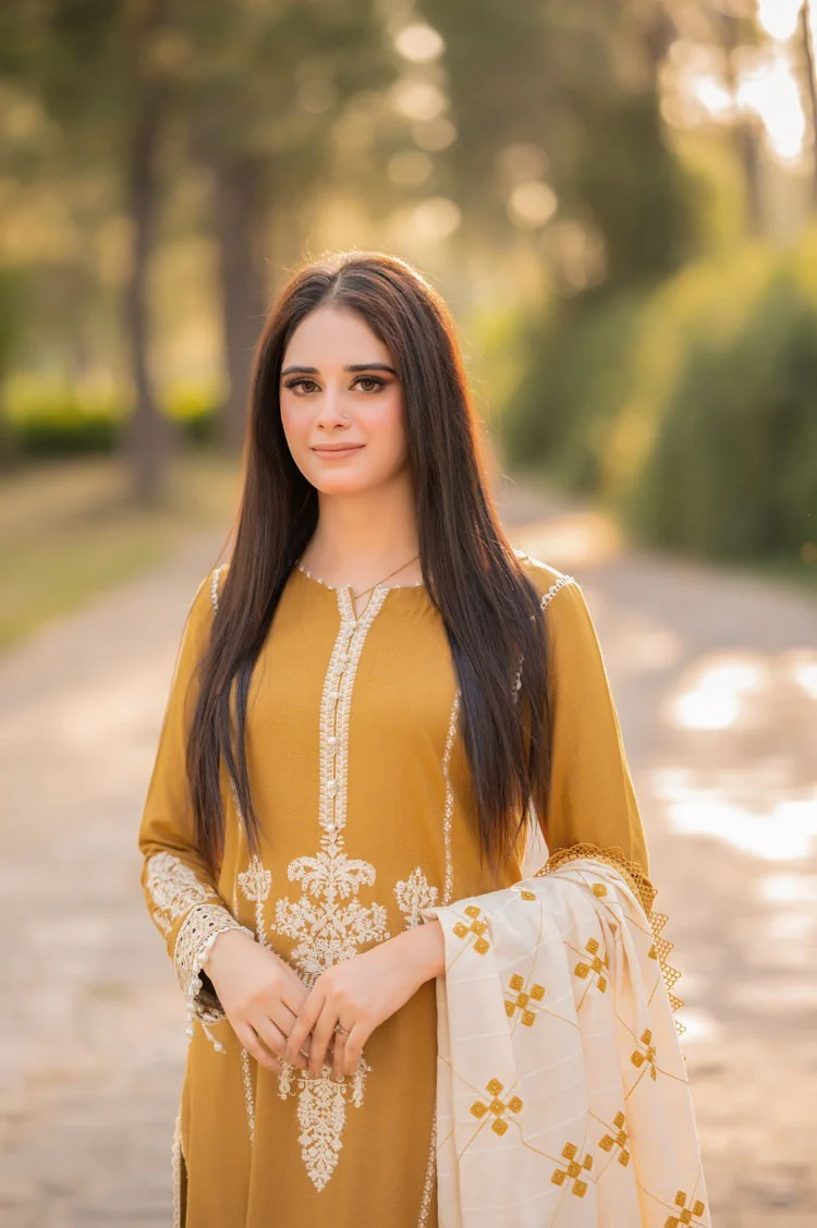 JAZMINE EMBROIDERED DHANAK UNSTICHED 3pc WITH EMBROIDERED SHAWL