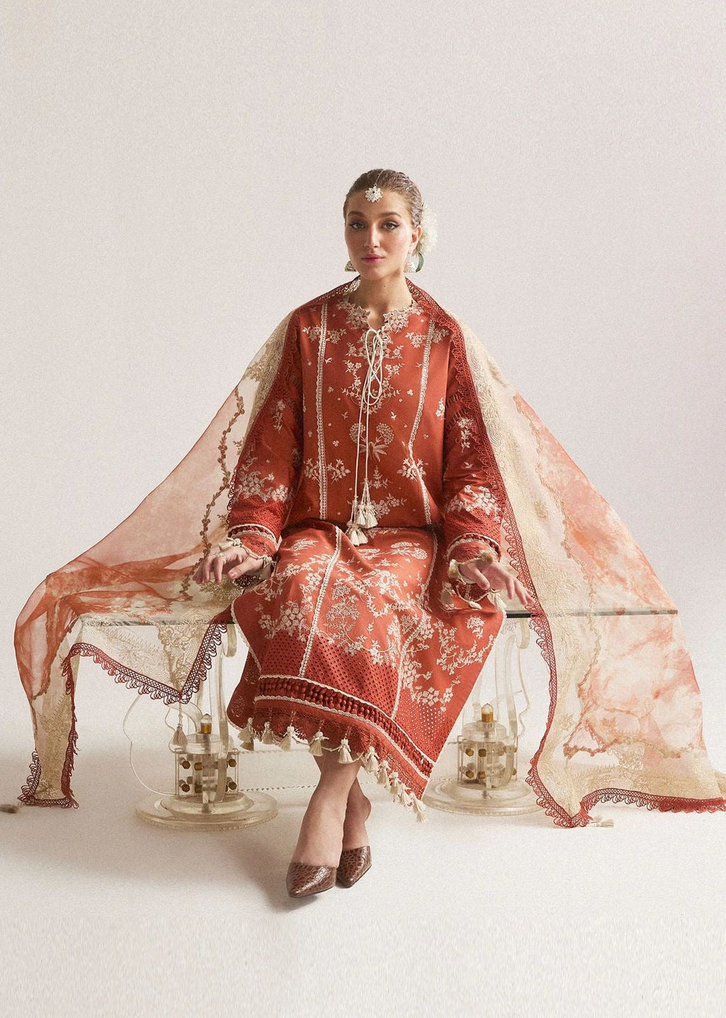 HUSSAIN REHAR HEAVY EMBROIDERED BANA DORA 3pc (SL-347)