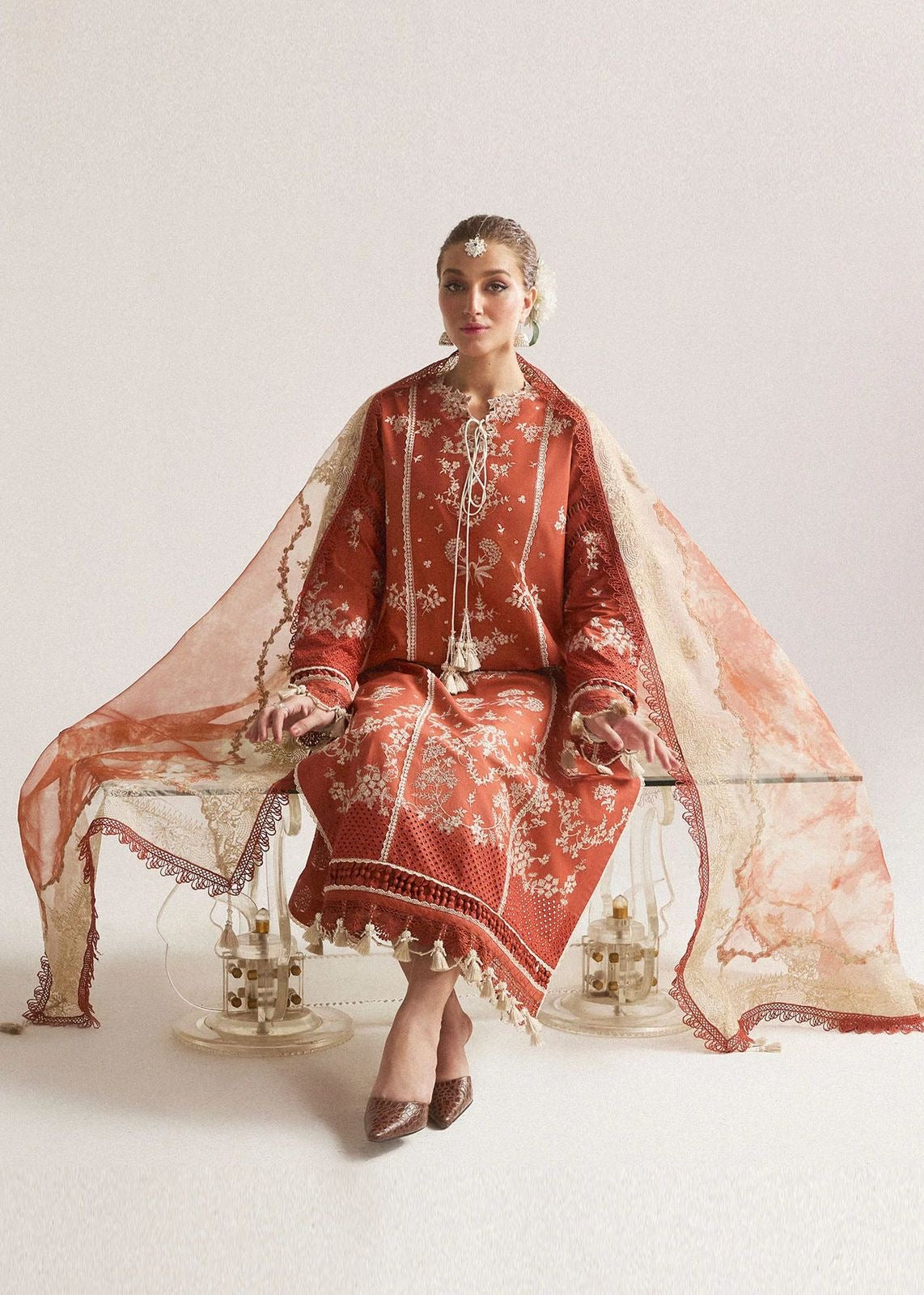 HUSSAIN REHAR HEAVY EMBROIDERED BANA DORA 3pc (SL-347)
