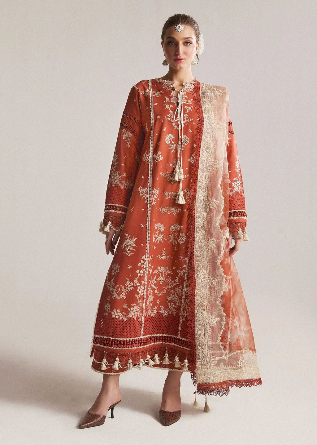 HUSSAIN REHAR HEAVY EMBROIDERED BANA DORA 3pc (SL-347)