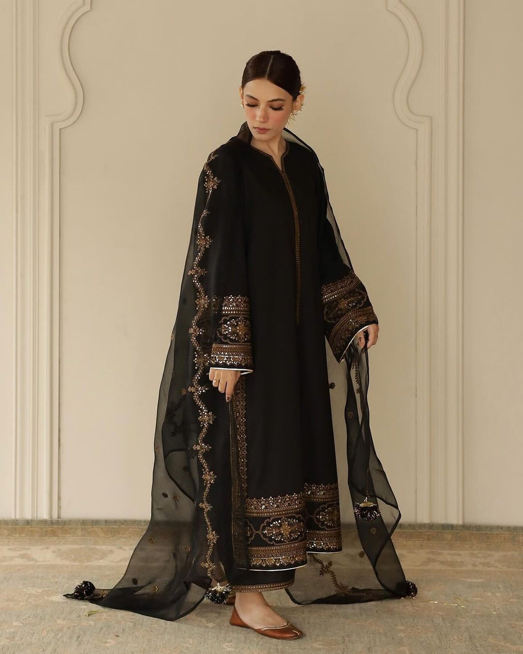 DYOT-HEAVY EMBROIDERED LAWN UNSTICHED 3pc (SL-1240)