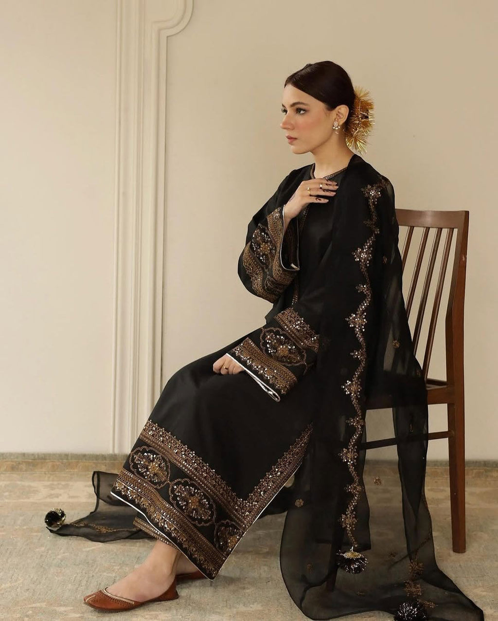 DYOT-HEAVY EMBROIDERED LAWN UNSTICHED 3pc (SL-1240)