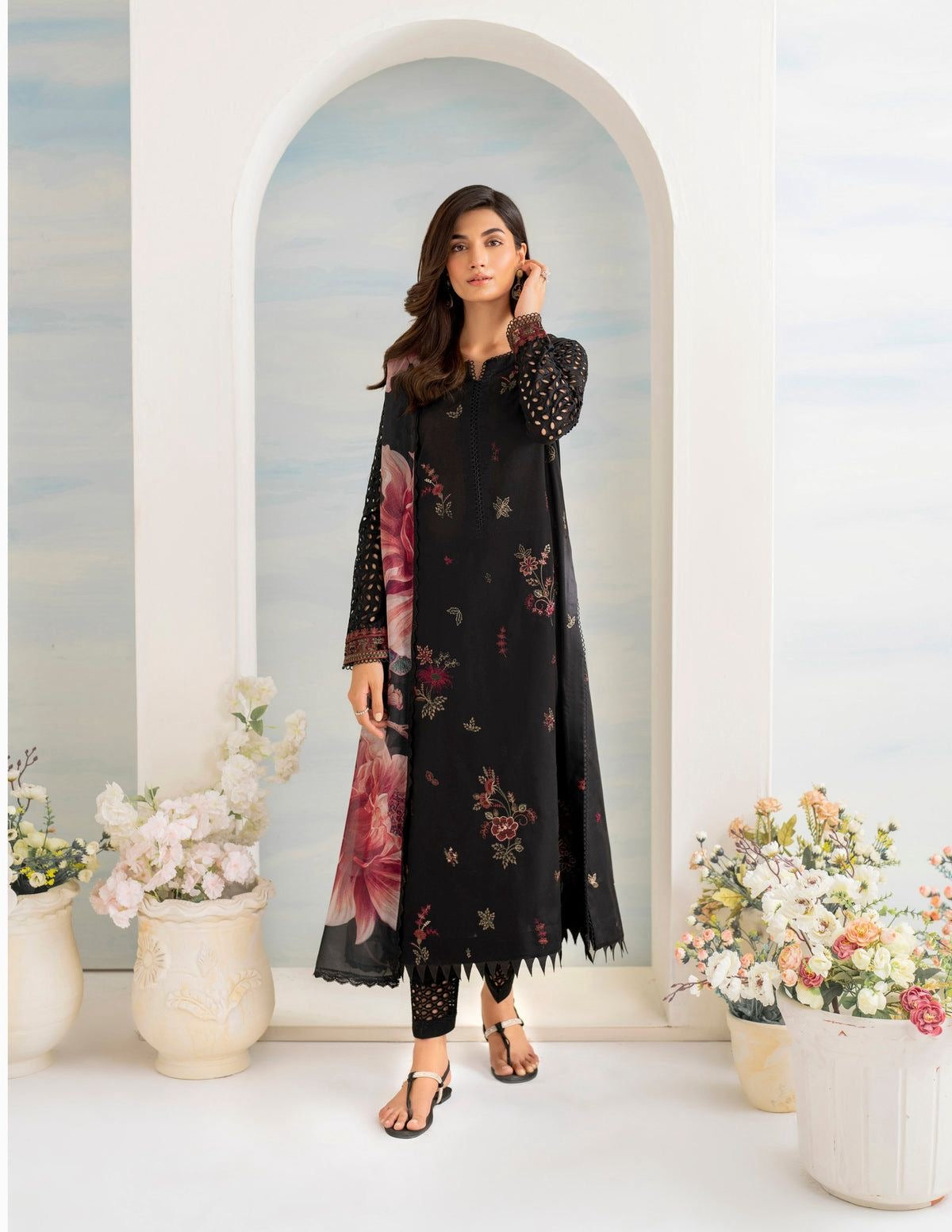 LIMELIGHT-HEAVY EMBROIDERED DHANAK 3pc