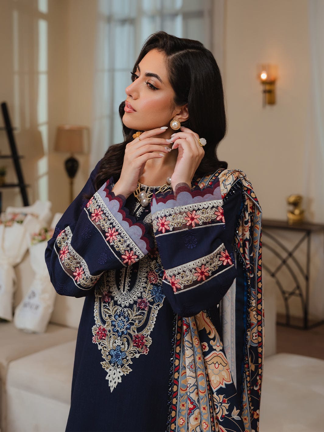 MAHNUT - EMBROIDERED DHANAK UNSTICHED 3PC (SL-2495)