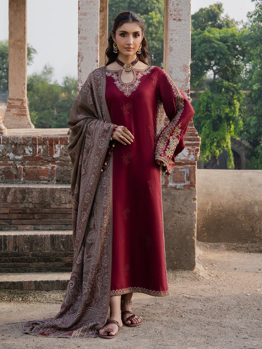 IZEL Dhanak Embroidered 3pc SL-355