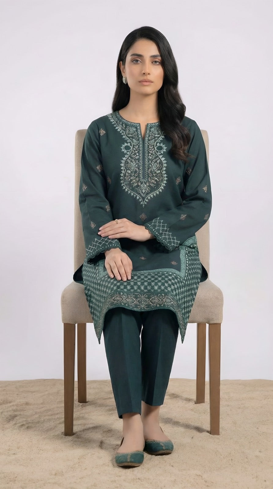 Zarysh-Embroidered Luxury Lawn Unstiched 2pc (ZT-826)