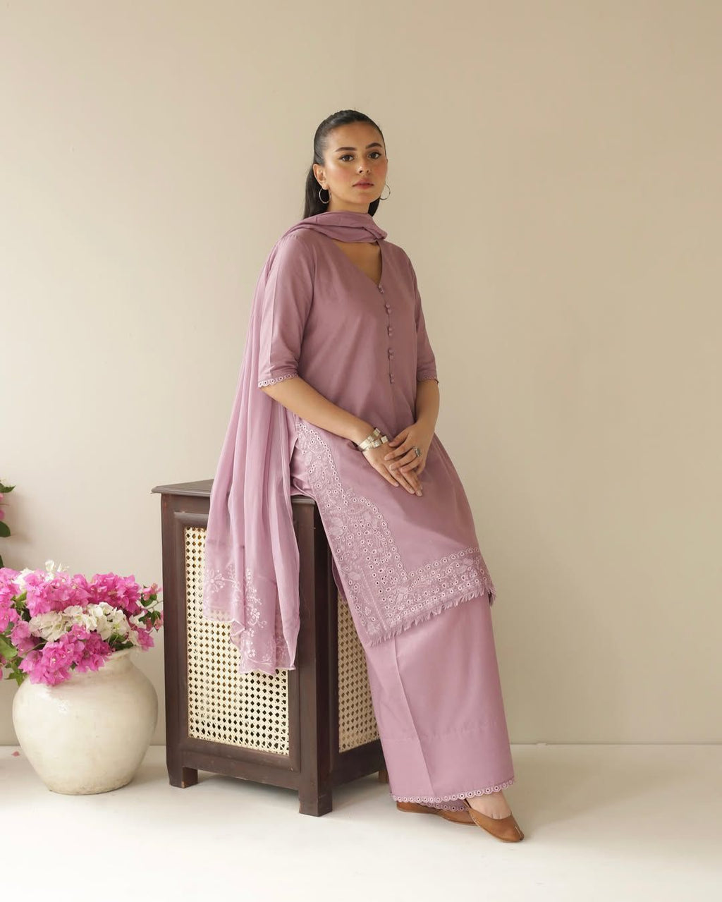 Lavender Embroidered Lawn Suit 3 Piece - Pure Chiffon Dupatta & Trouser | zarysh