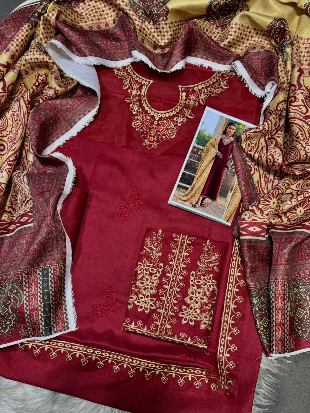 IZEL Dhanak Embroidered 3pc SL-355