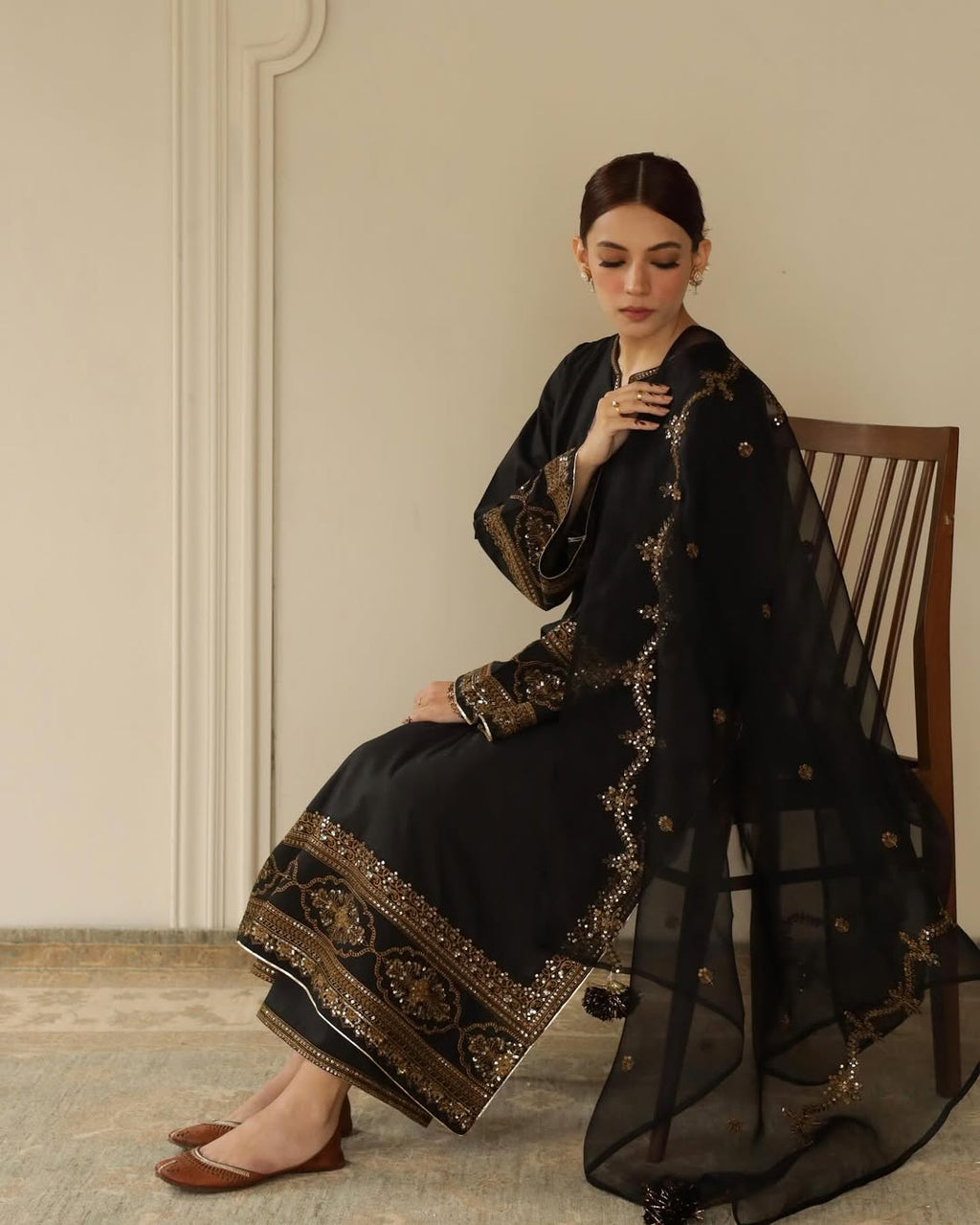 ⁠Zarysh Designer Black Embroidered Lawn Suit Side Angle⁠