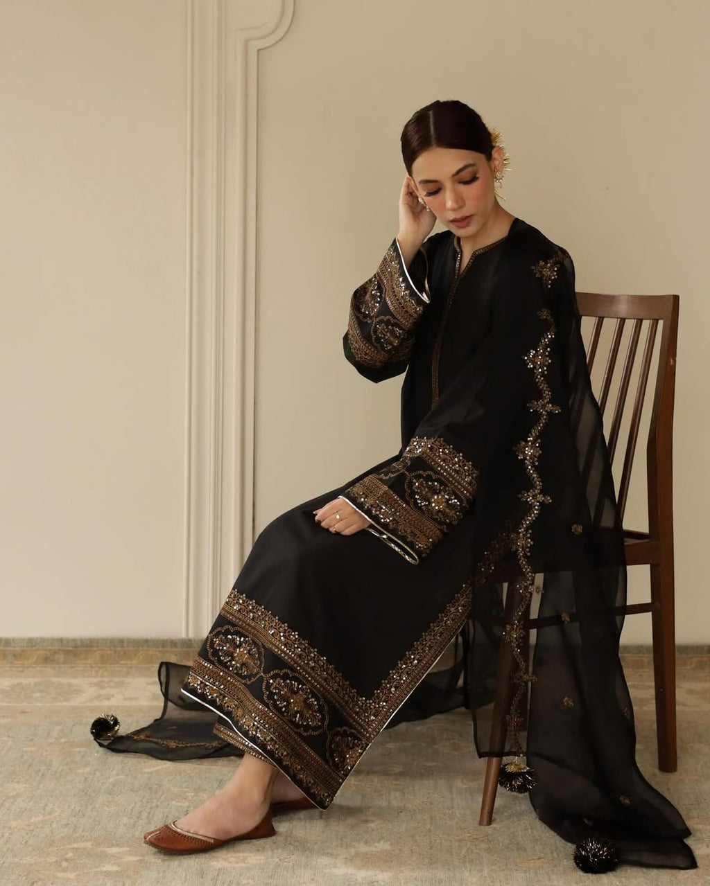Zarysh Black Formal Lawn Outfit Seated Pose⁠